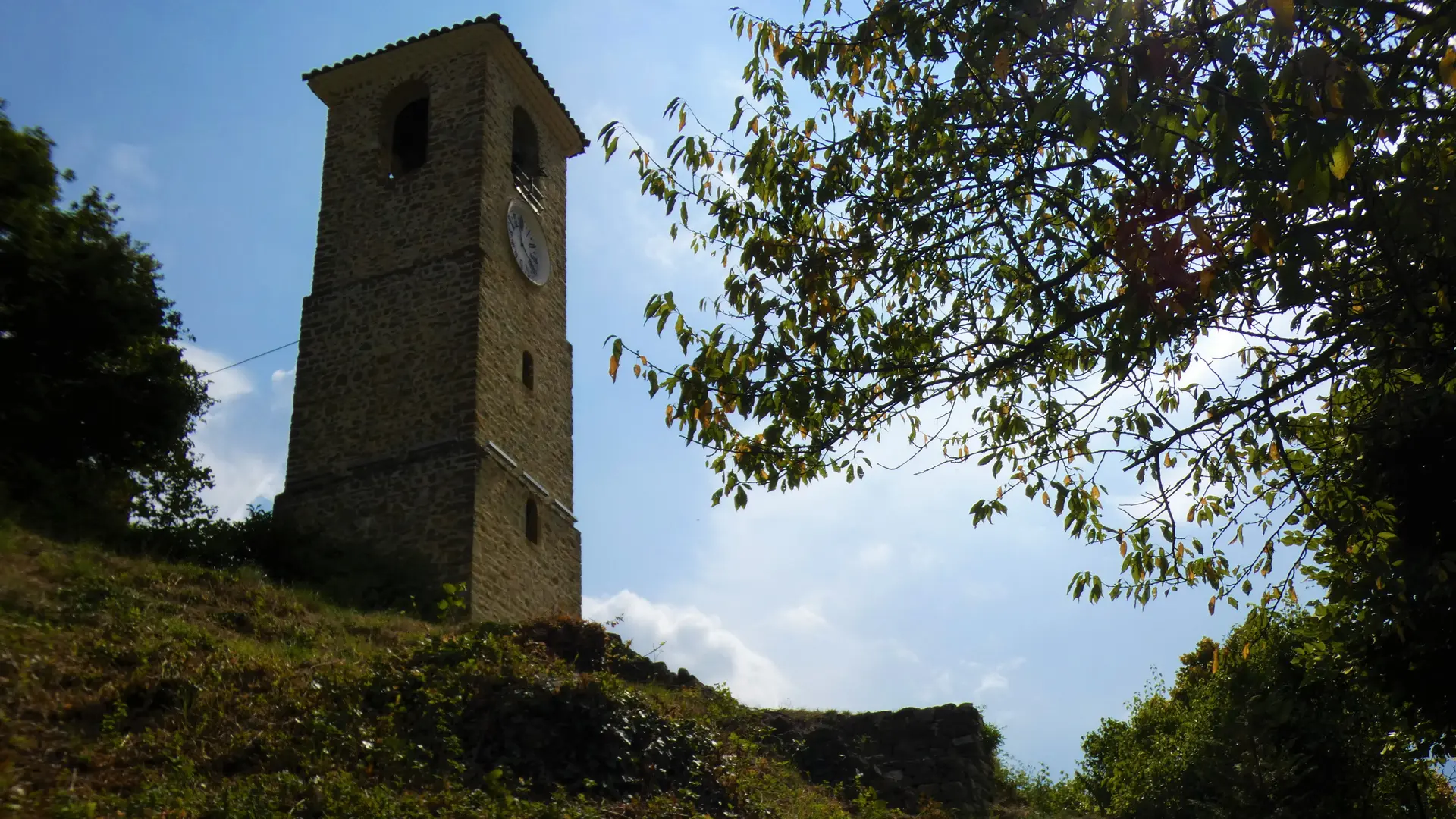 Le beffroi de Montmorin