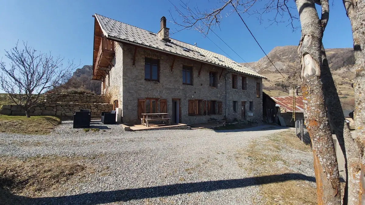 Location M. Stockman Meublé St Jean St Nicolas vallée du Champsaur