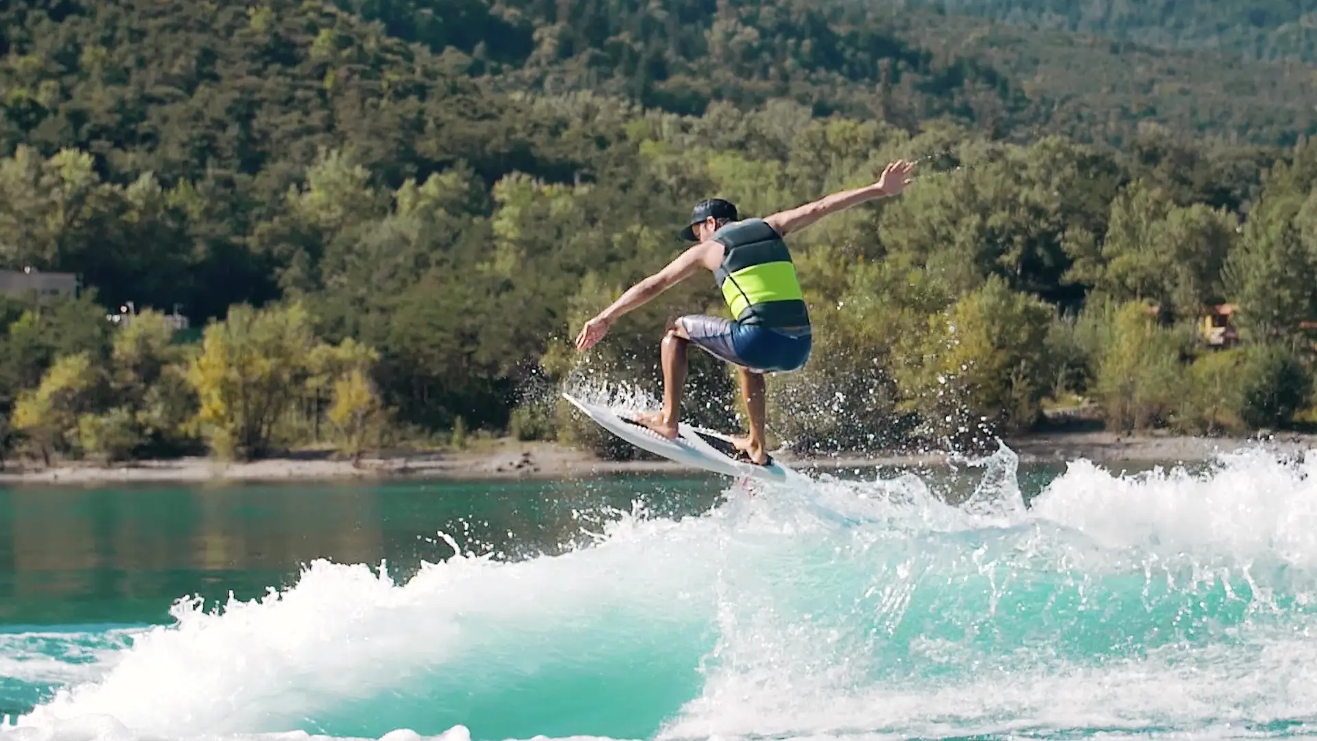 Wakesurf Serre-Ponçon - Sud Escapades SAVINES-LE-LAC