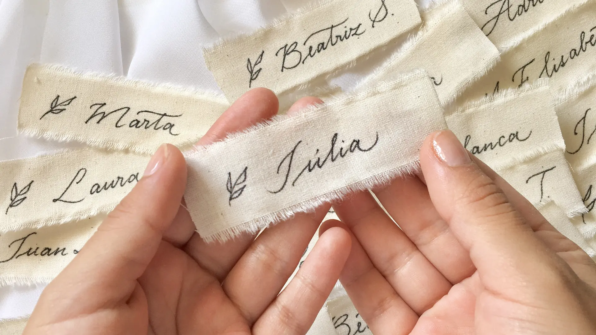 Calligraphie en tissu