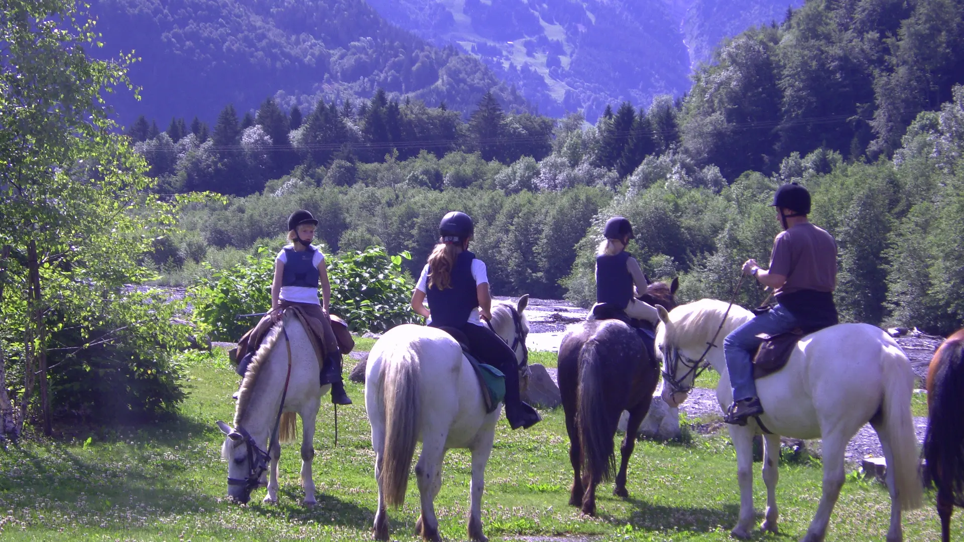 Balade à cheval avec les Paddocks du Mont Blanc