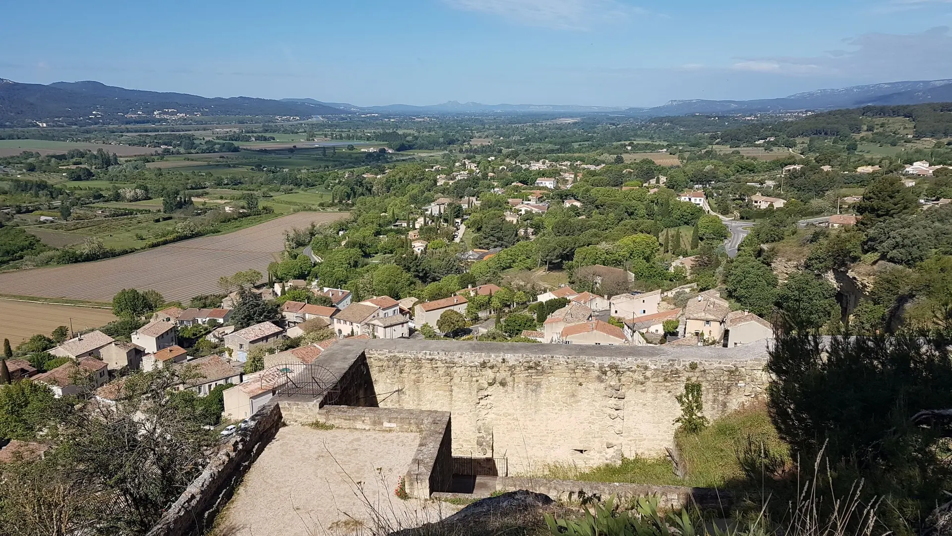 Site du château de Cadenet