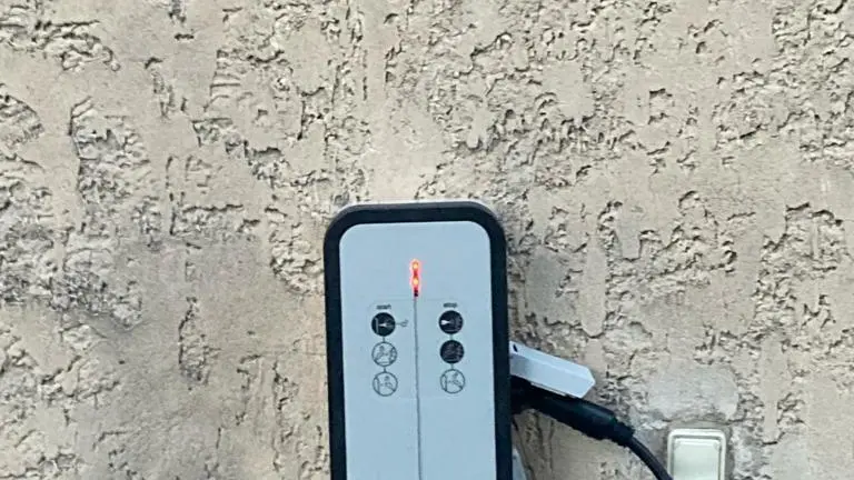 borne de recharge pour véhicules électriques