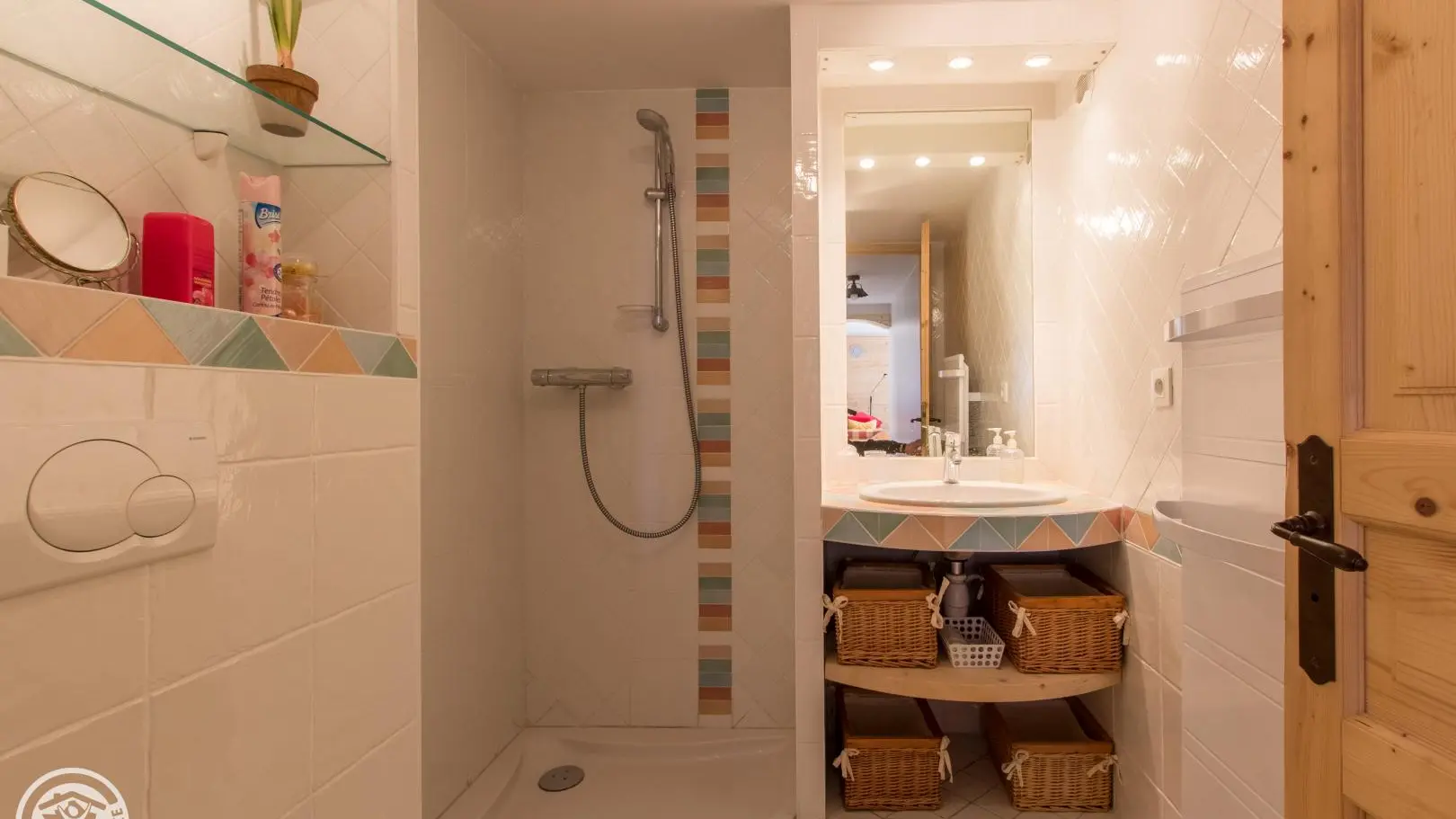 Salle d'eau, appartement du Bas