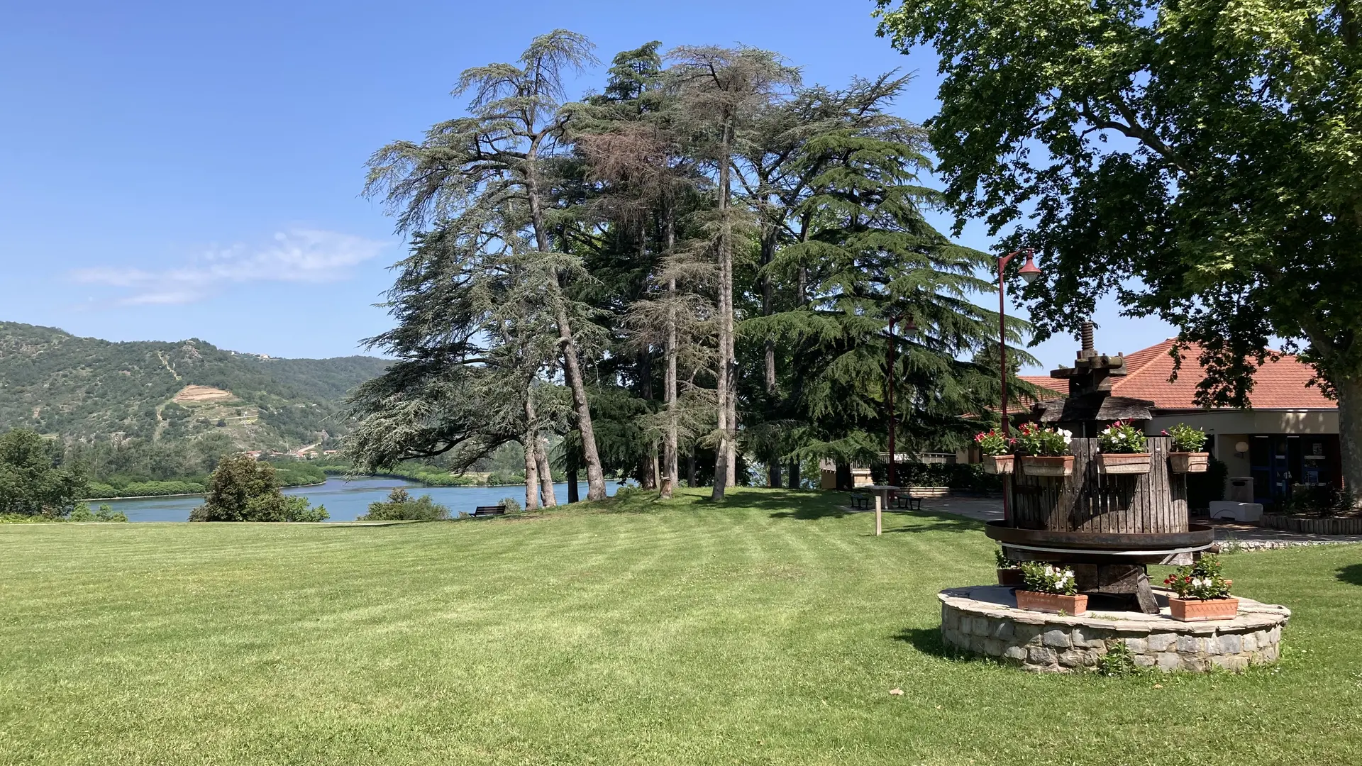 Parc de la ronceraie Laveyron