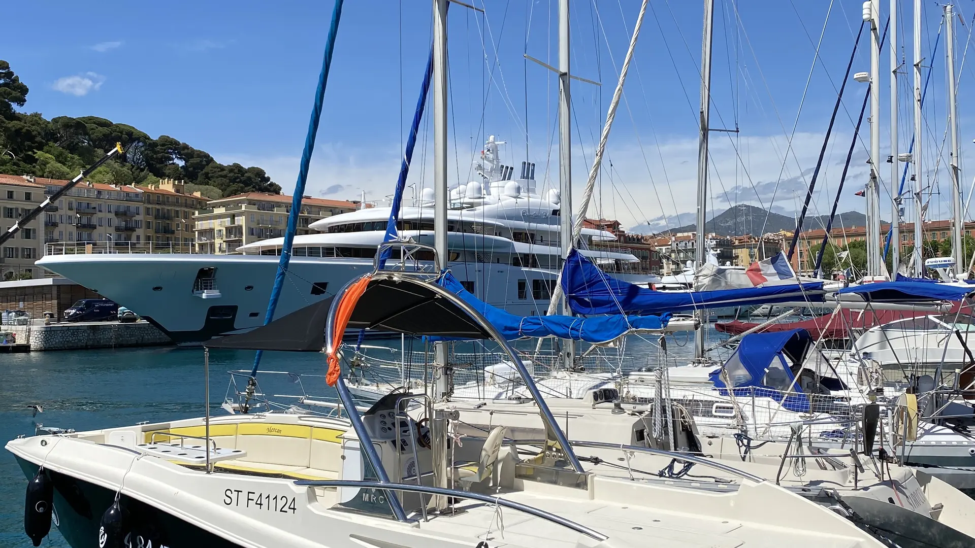 BATEAU SUPER FLY