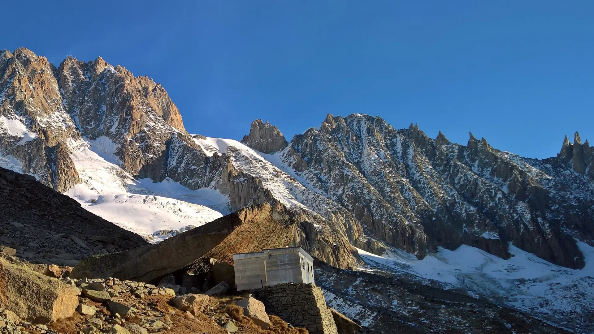 On comprend l'origine du nom du refuge