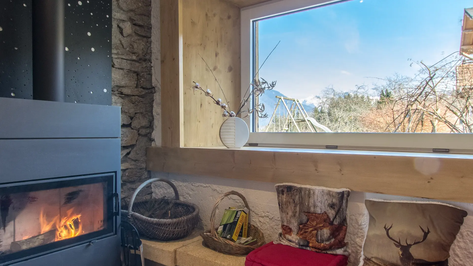 Poele à bois dans le salon