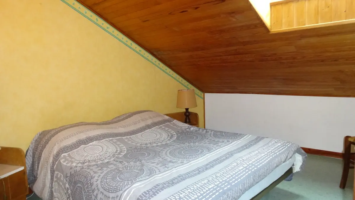 Meublé GILBERT JEANSELME D St Léger les Mélèzes