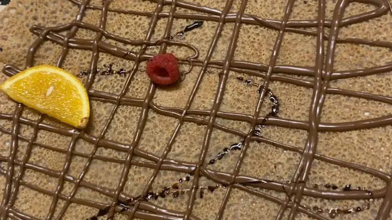 crêpe avec de la pâte à tartiner