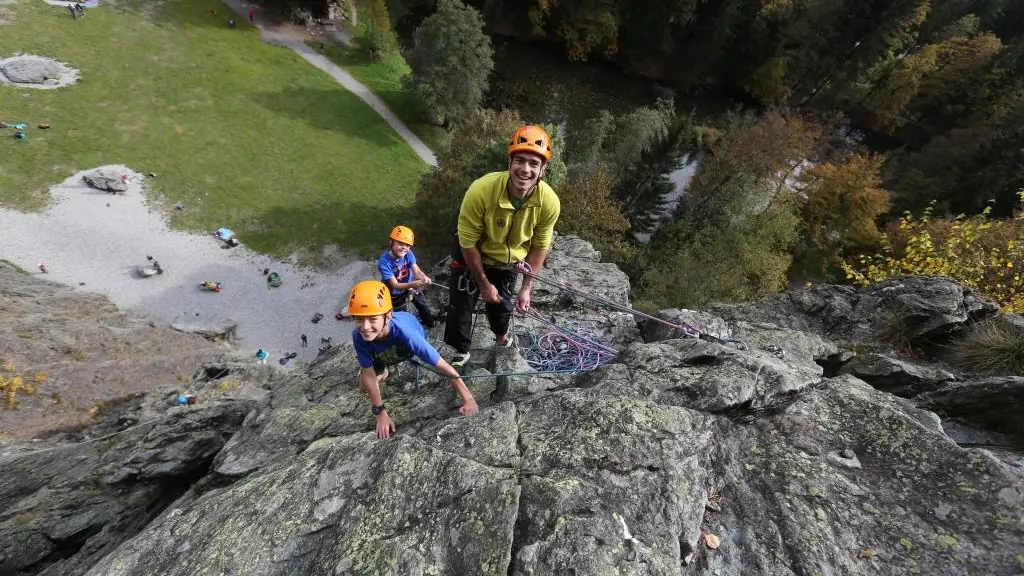 Stages escalade junior- Compagnie des Guides_Chamonix-Mont-Blanc