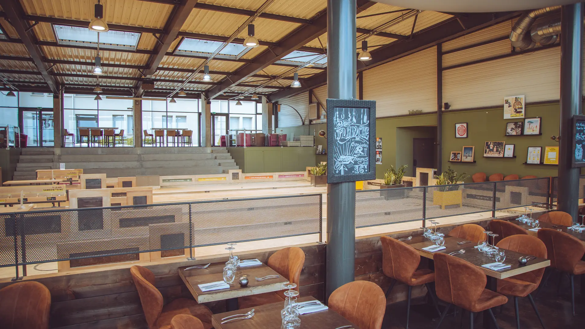 Carré Pétanque OBUT à Saint-Bonnet-le-Château