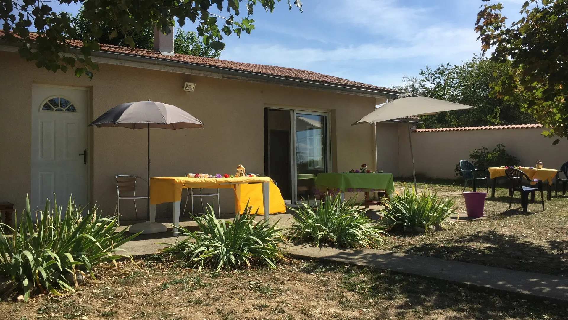 Exterieur du gite de Landuziere