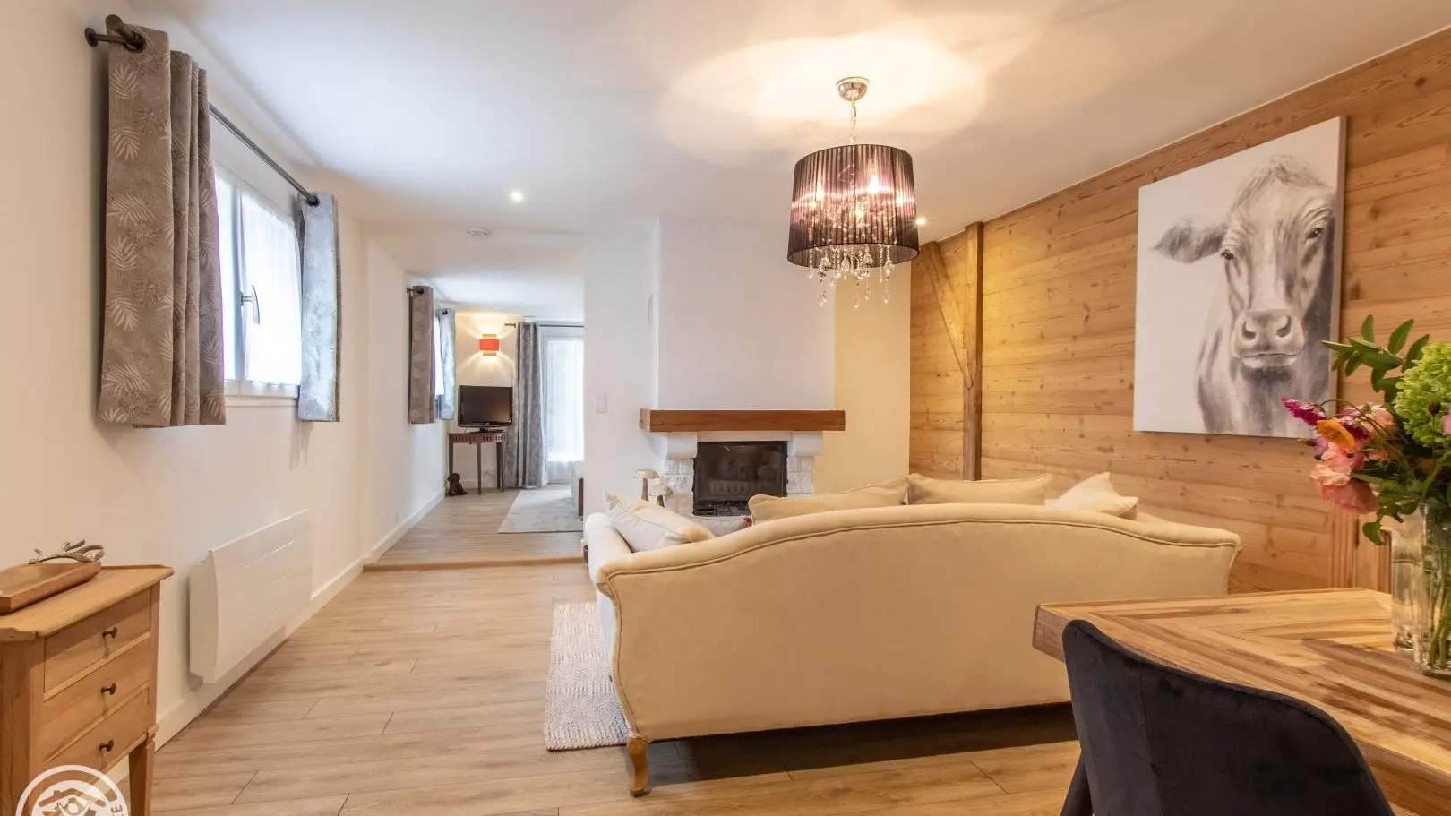 Accès chambre depuis espace séjour