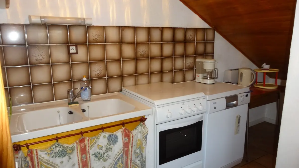 Meublé GILBERT JEANSELME D St Léger les Mélèzes