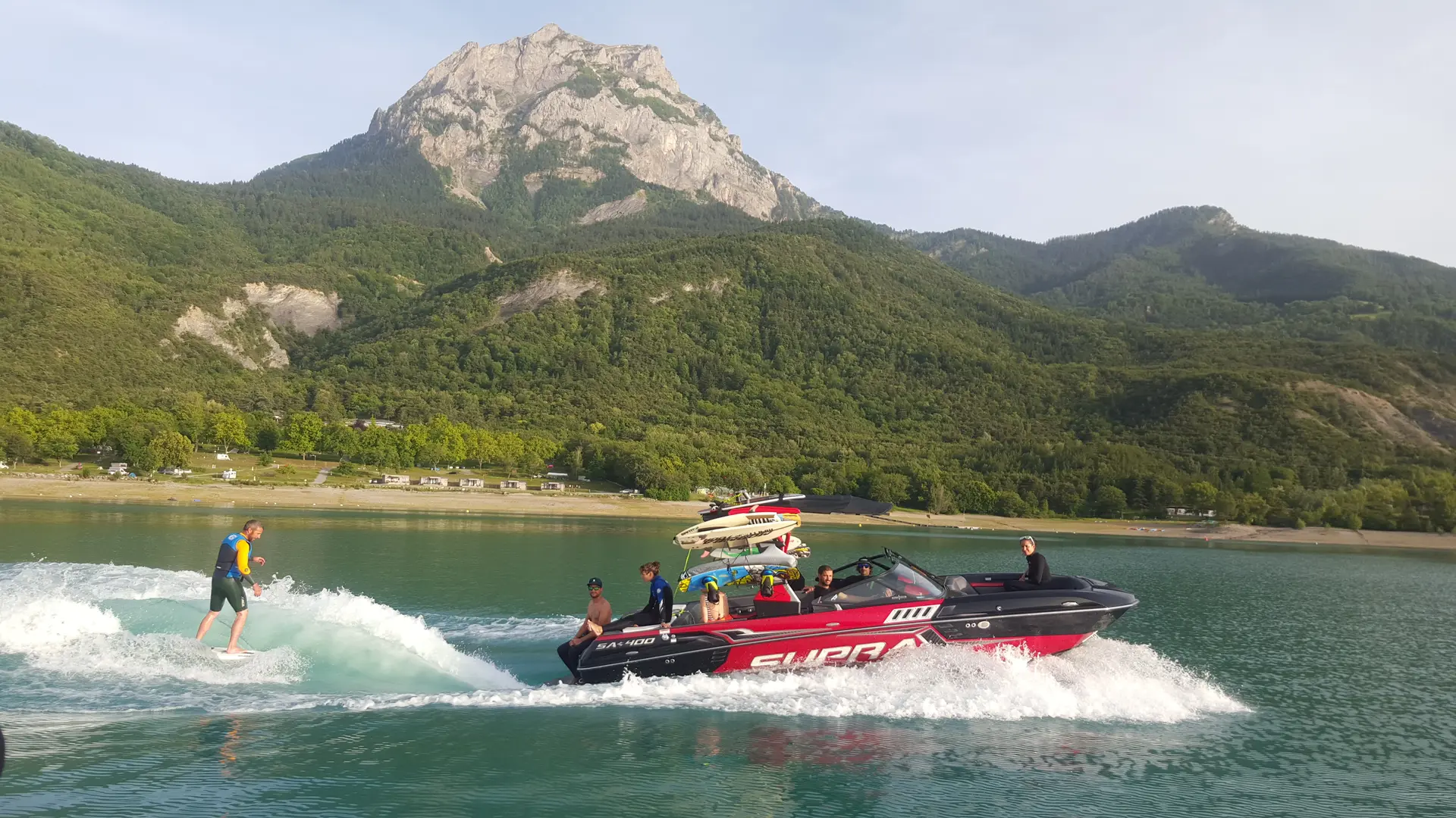 Wakesurf Serre-Ponçon - Sud Escapades SAVINES-LE-LAC