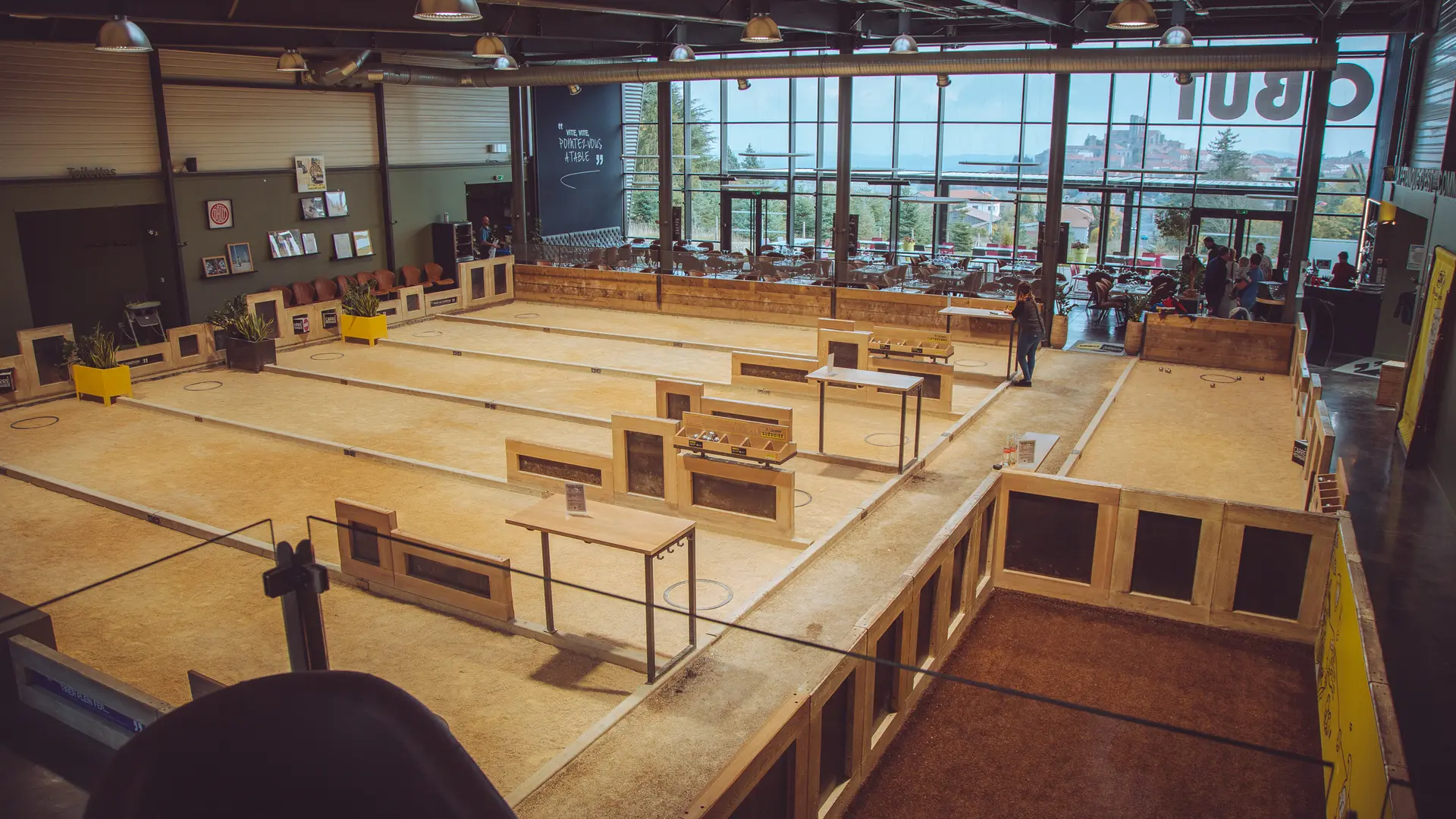 Carré Pétanque OBUT à Saint-Bonnet-le-Château