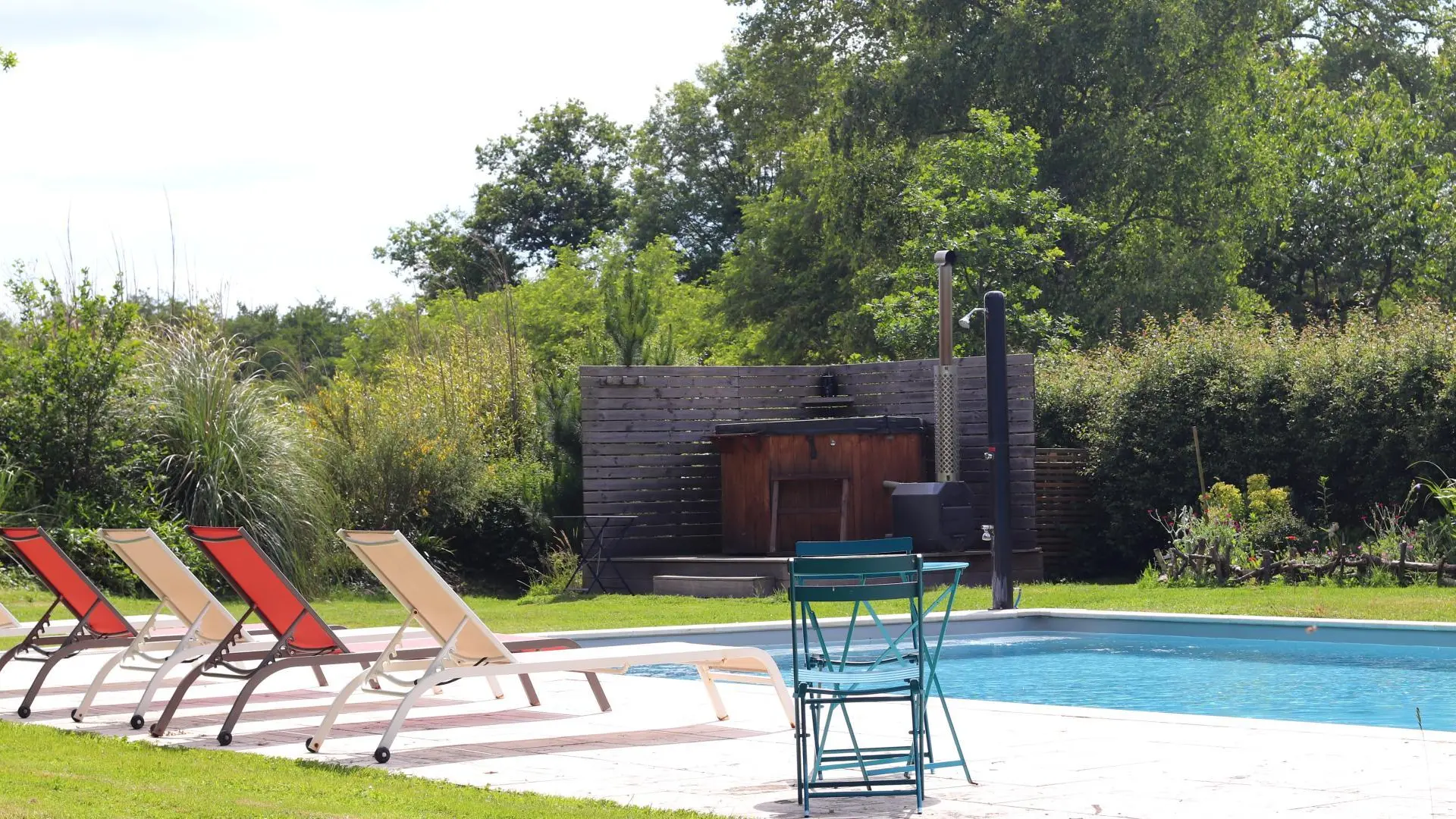 La piscine et le bain nordique