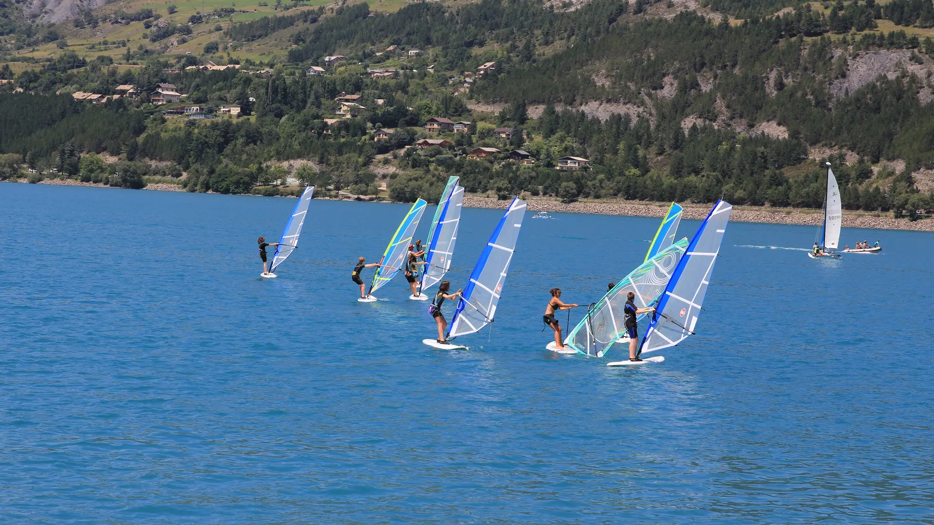 Base nautique La Voilerie/Ecole de voile SAVINES-LE-LAC