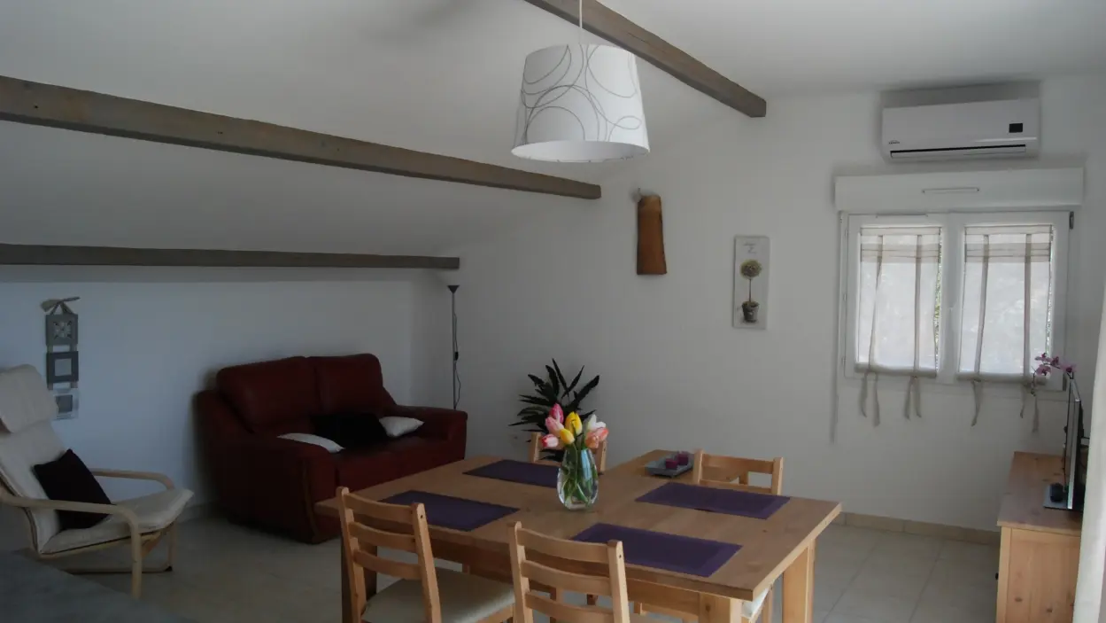 salle à manger / coin salon