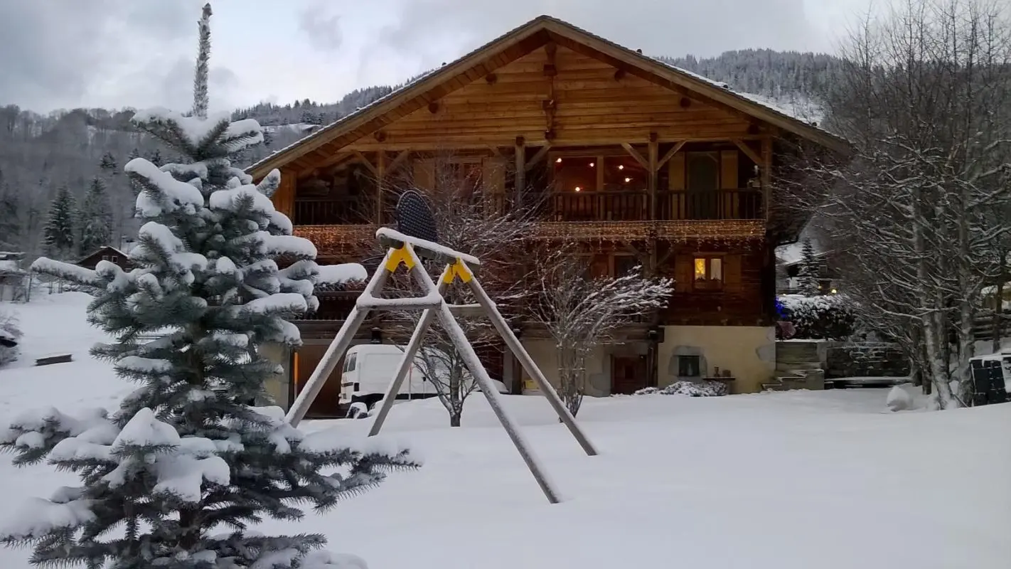 Magnifique chalet d'alpage, proposant départ ski au pied, retour ski au pied, calme,..