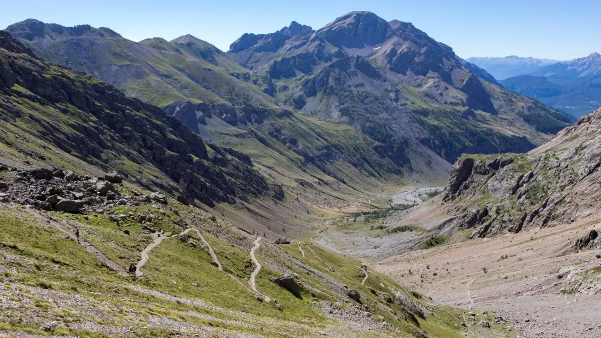 Montée au lac de l'Eychauda