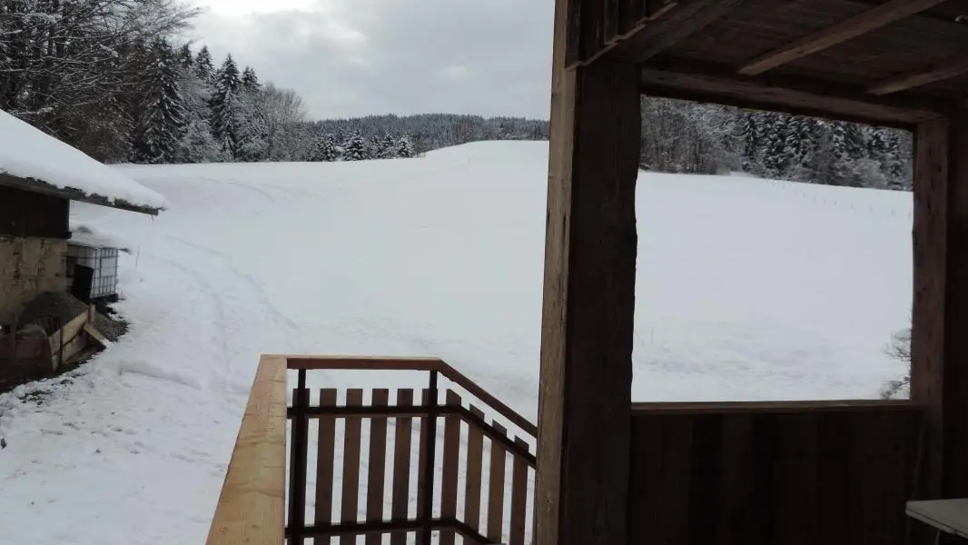 Au pied du gîte: luge raquette, rando.