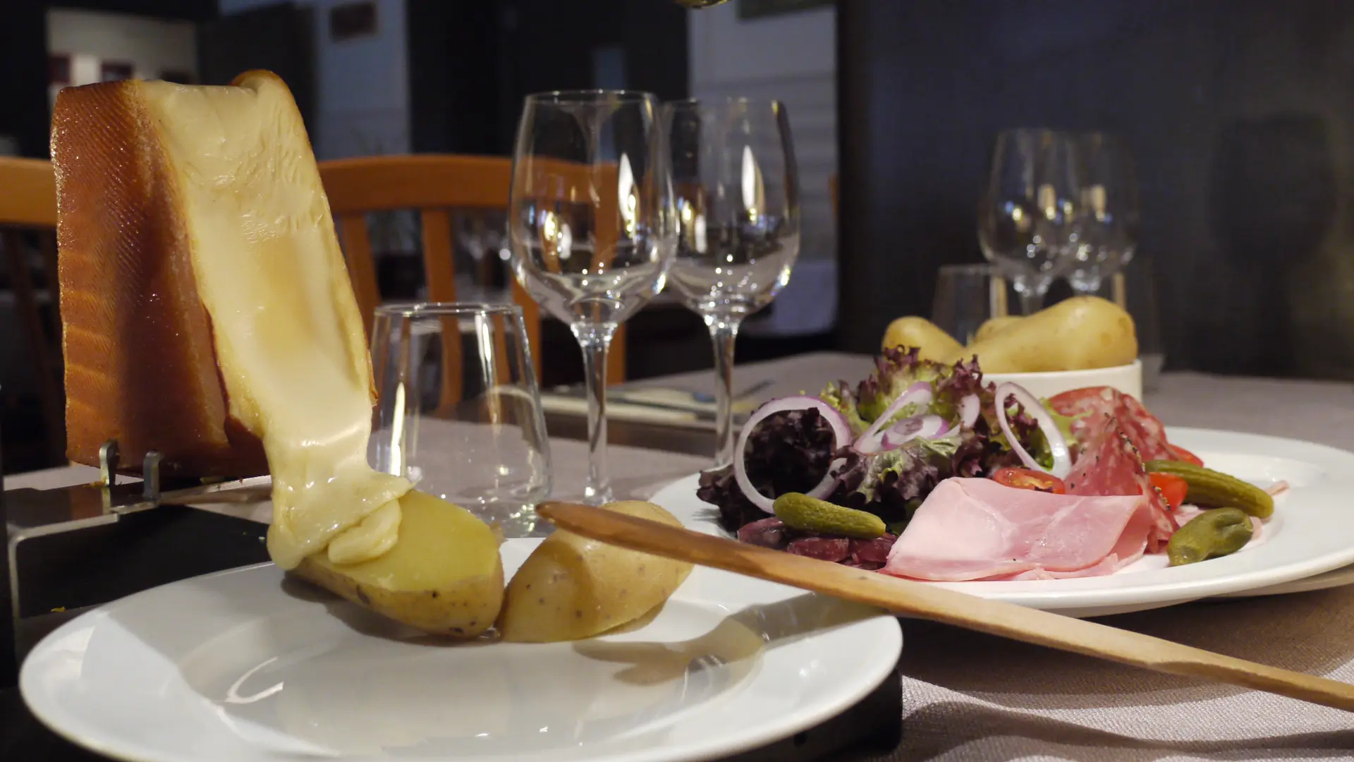 Dîner typique au Savoyard