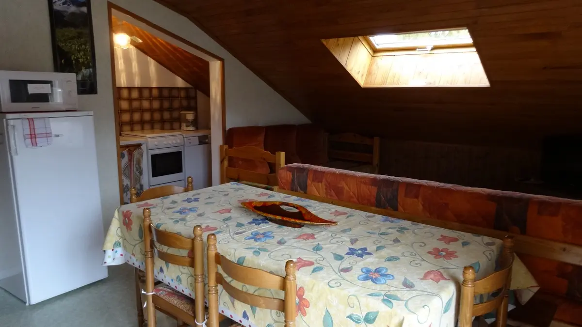 Meublé GILBERT JEANSELME D St Léger les Mélèzes