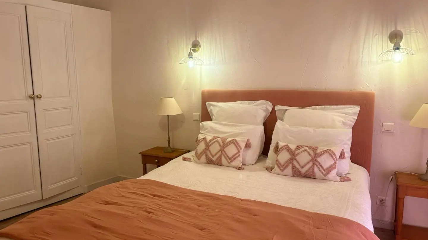 La chambre sud tout en rose douceur