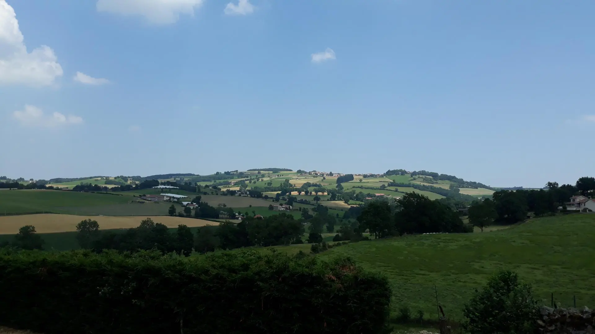 Vue devant le gîte