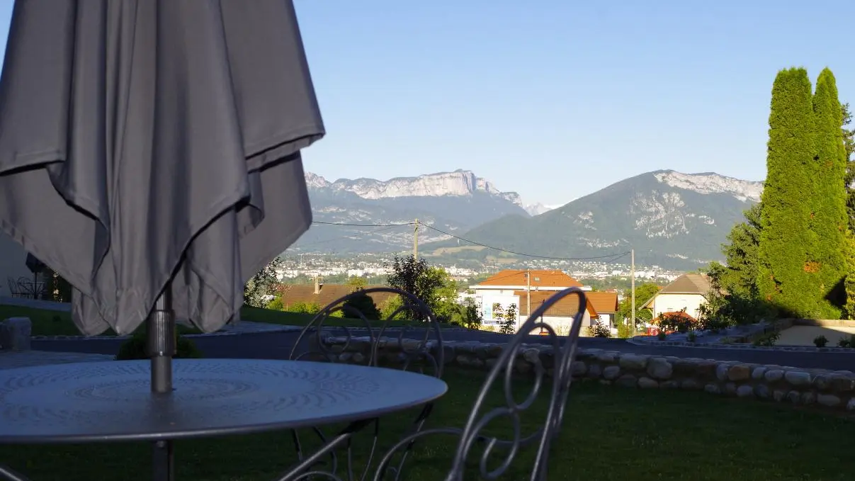 Vue de la terrasse de la chambre Megève