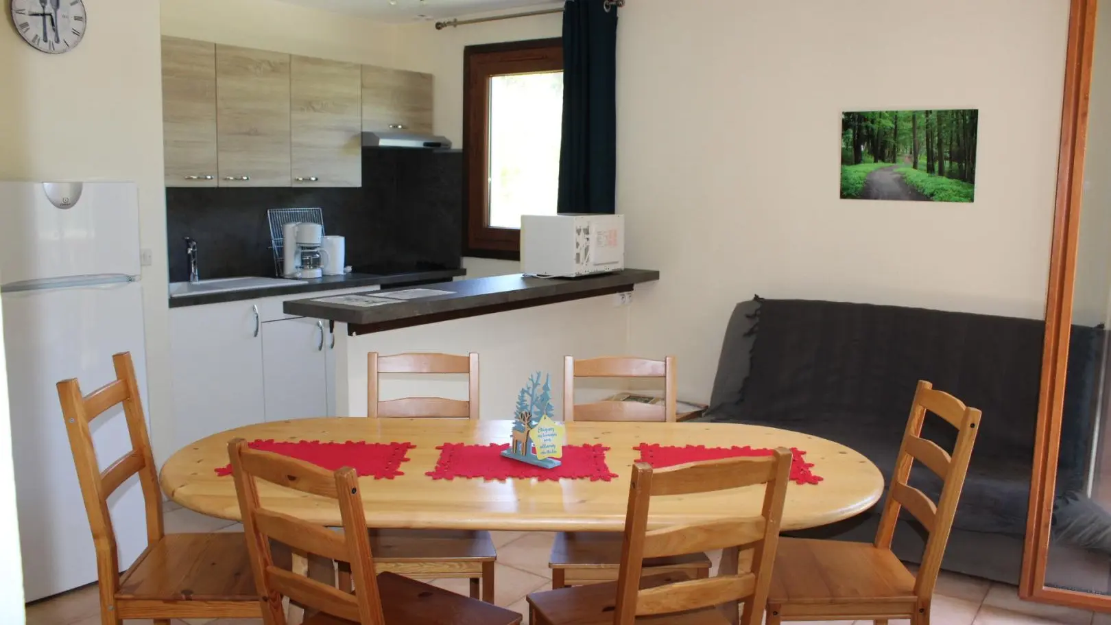 Gîte Les Faons-Séjour-Roubion Les Buisses-Gîtes de France des Alpes-Maritimes