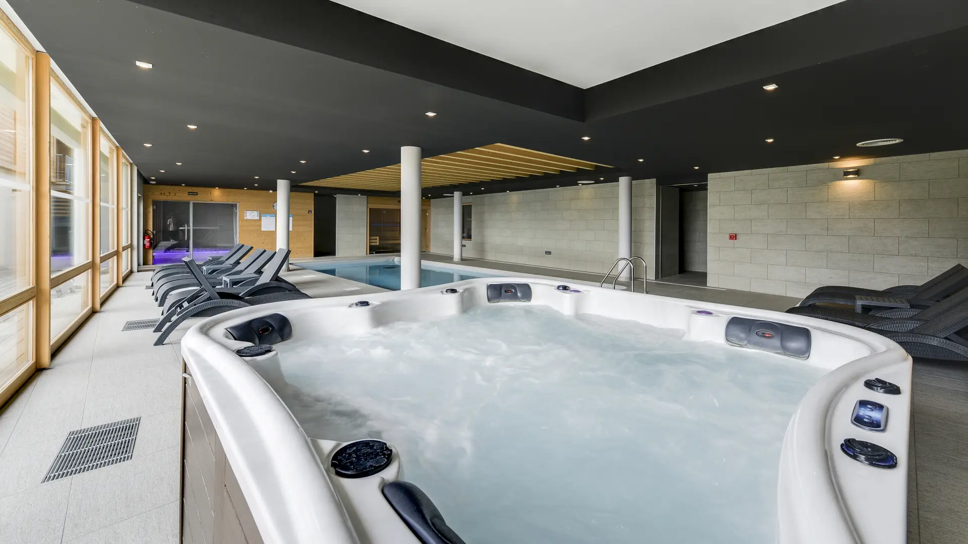 Jacuzzi