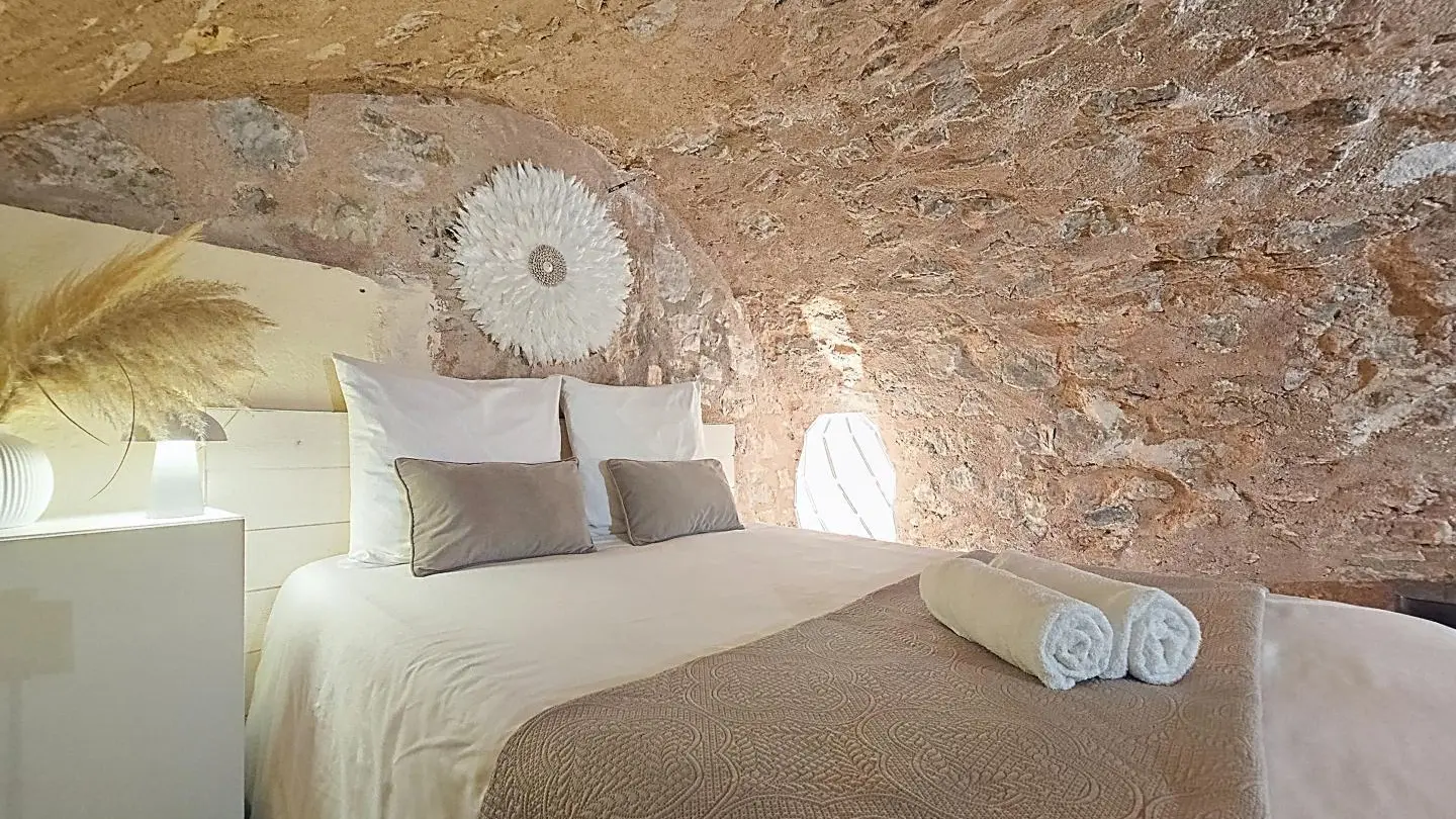 Gîte le Figuier de St Cé- Chambre Romance-Gîtes de France Alpes-Maritimes