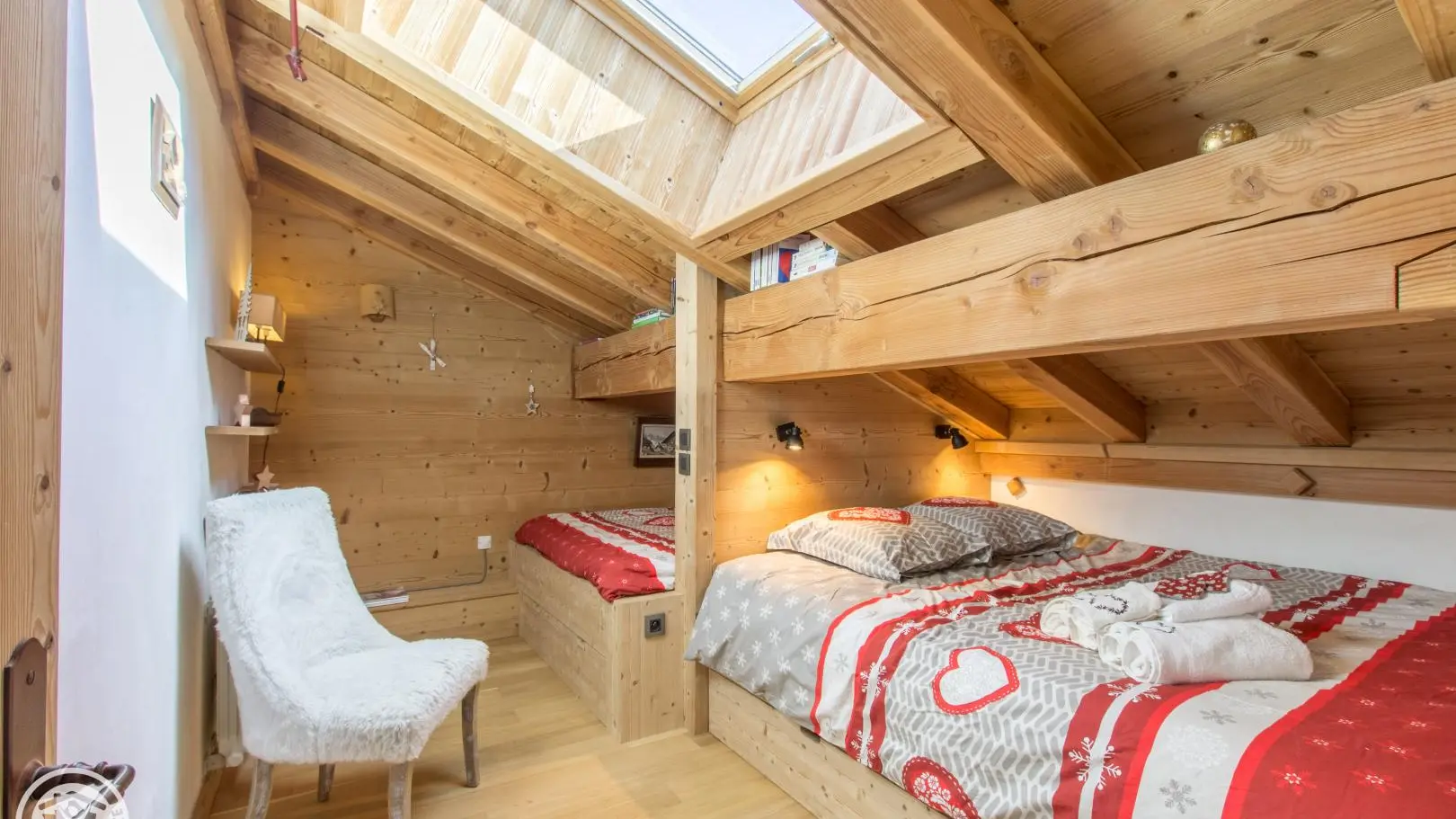 Chambre 2 avec 2 lits 2 places (140 et 160)