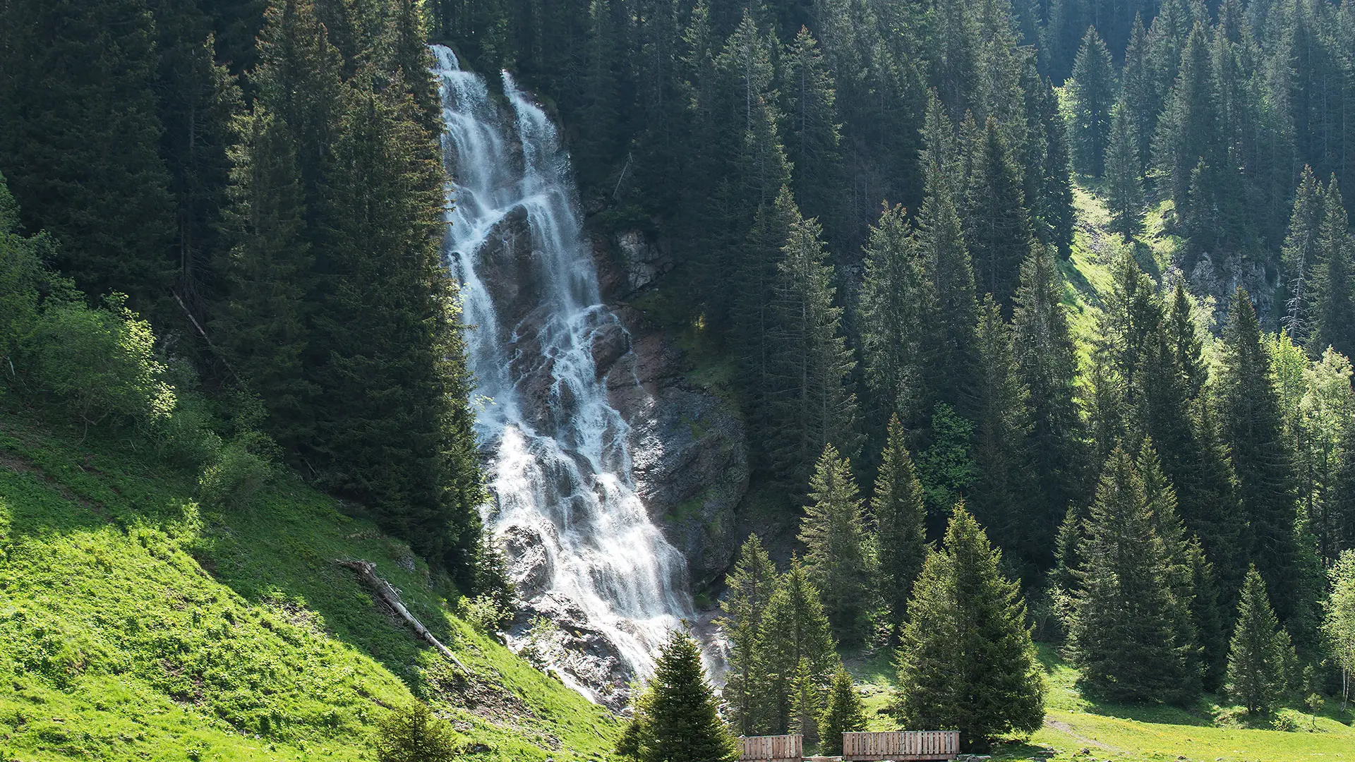 Brochaux Waterfall