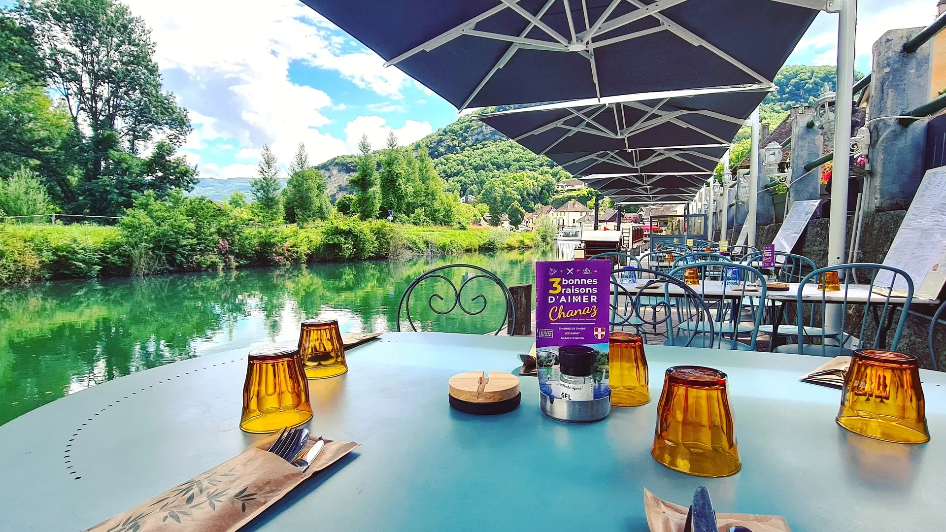 Repas au bord du Canal