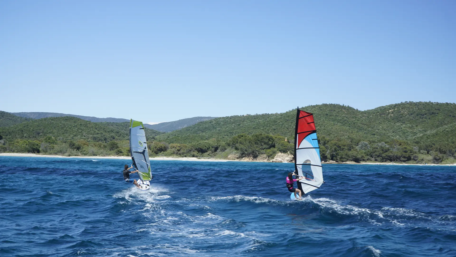 Location de planches à voile et de catamarans à La Londed les Maures