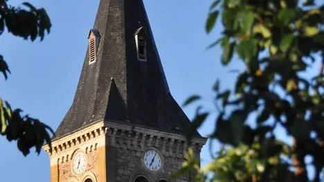 Eglise s'inspirant du style Roman Poitevin © Evelyne Deveaux