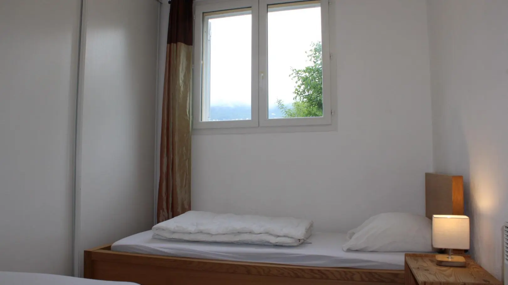Gîte Le Grand-Chambre lits simples-Contes-Gîtes de France des Alpes-Maritimes