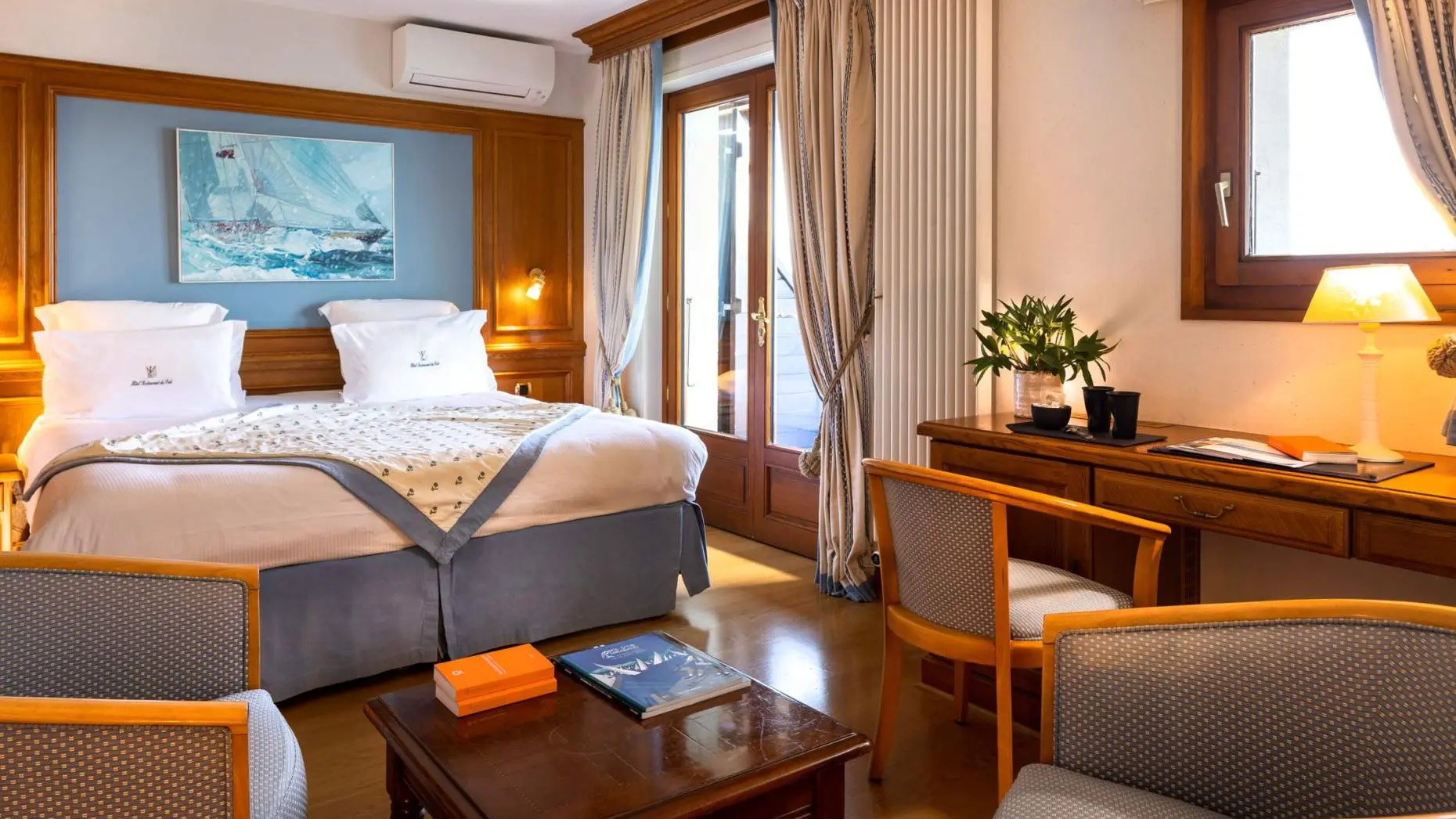 Chambre hôtel du port