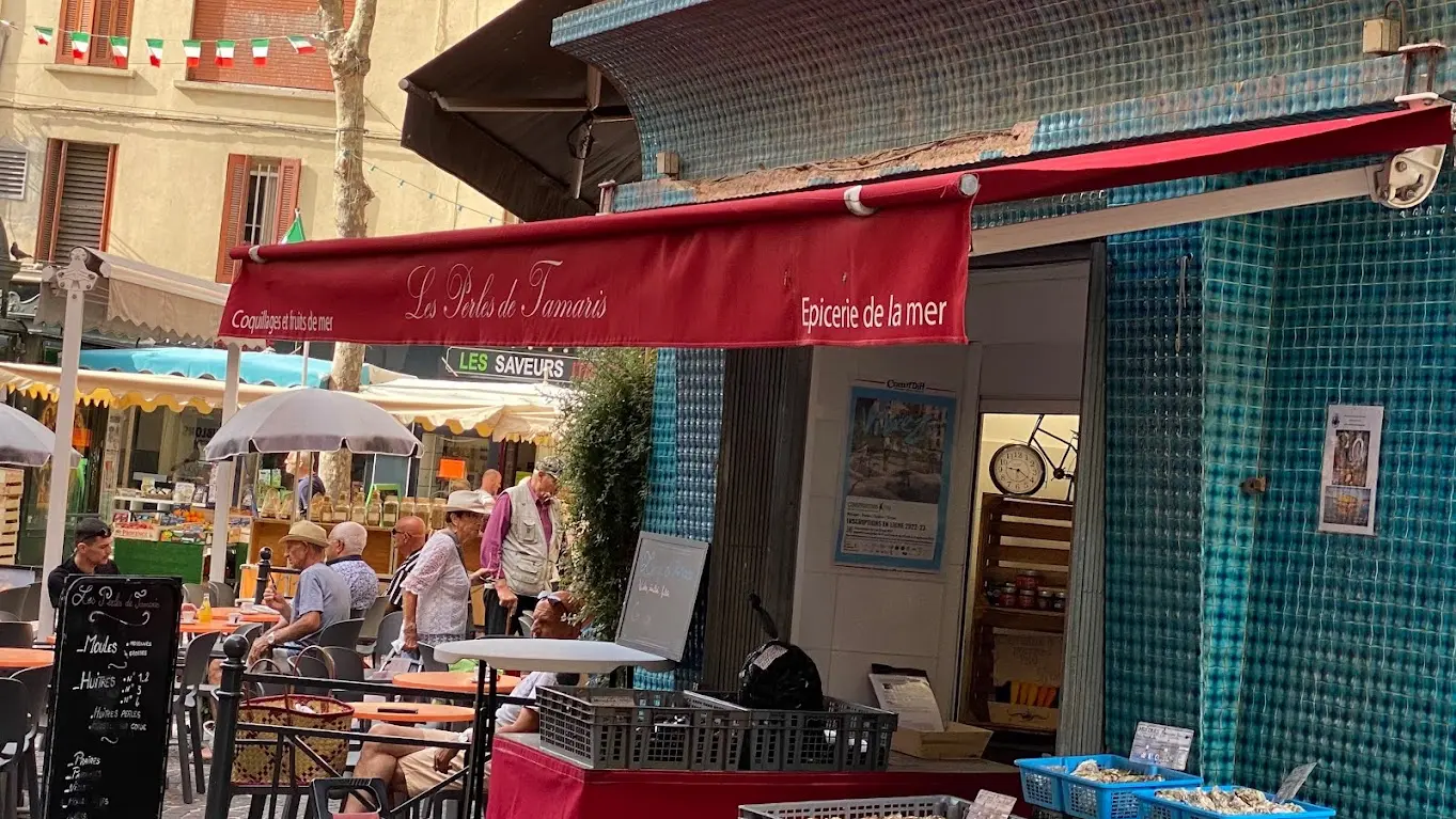 Jour de marché au centre de La Seyne sur Mer