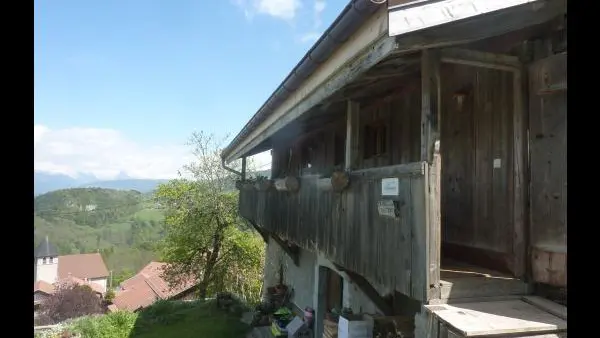 entrée par le balcon