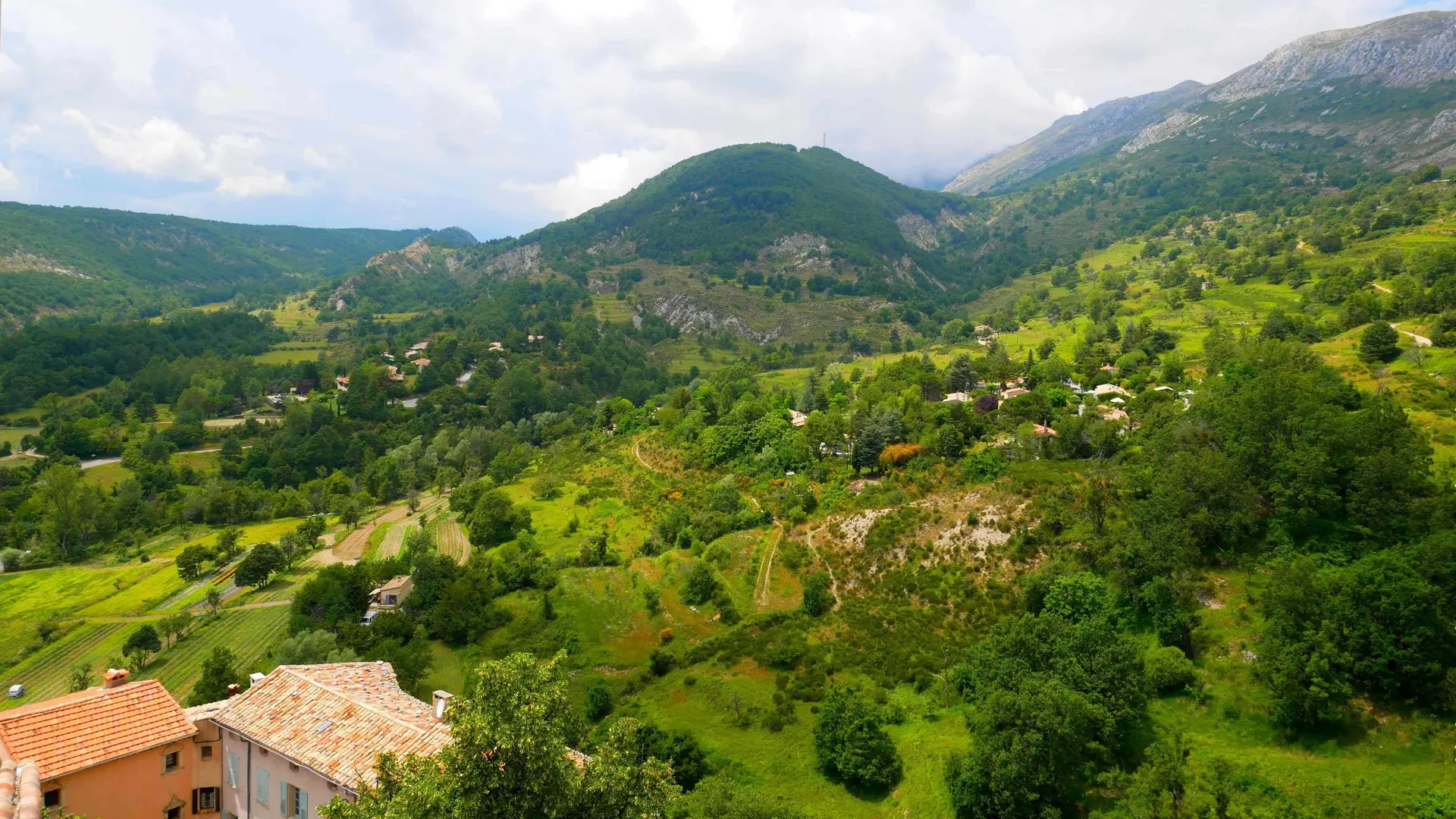 L'Escaou Quatre-Vue-Coursegoules-Gîtes de France Alpes Maritimes