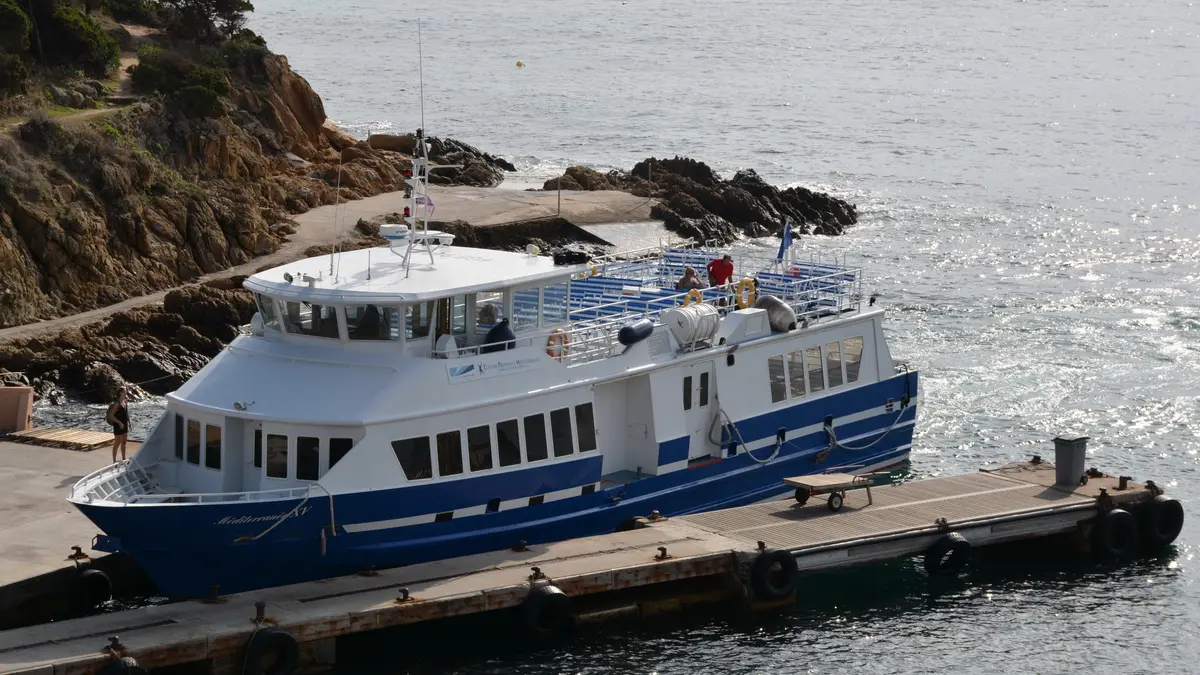 Navette TLV TVM au départ du Port d'Hyères pour Le Levant