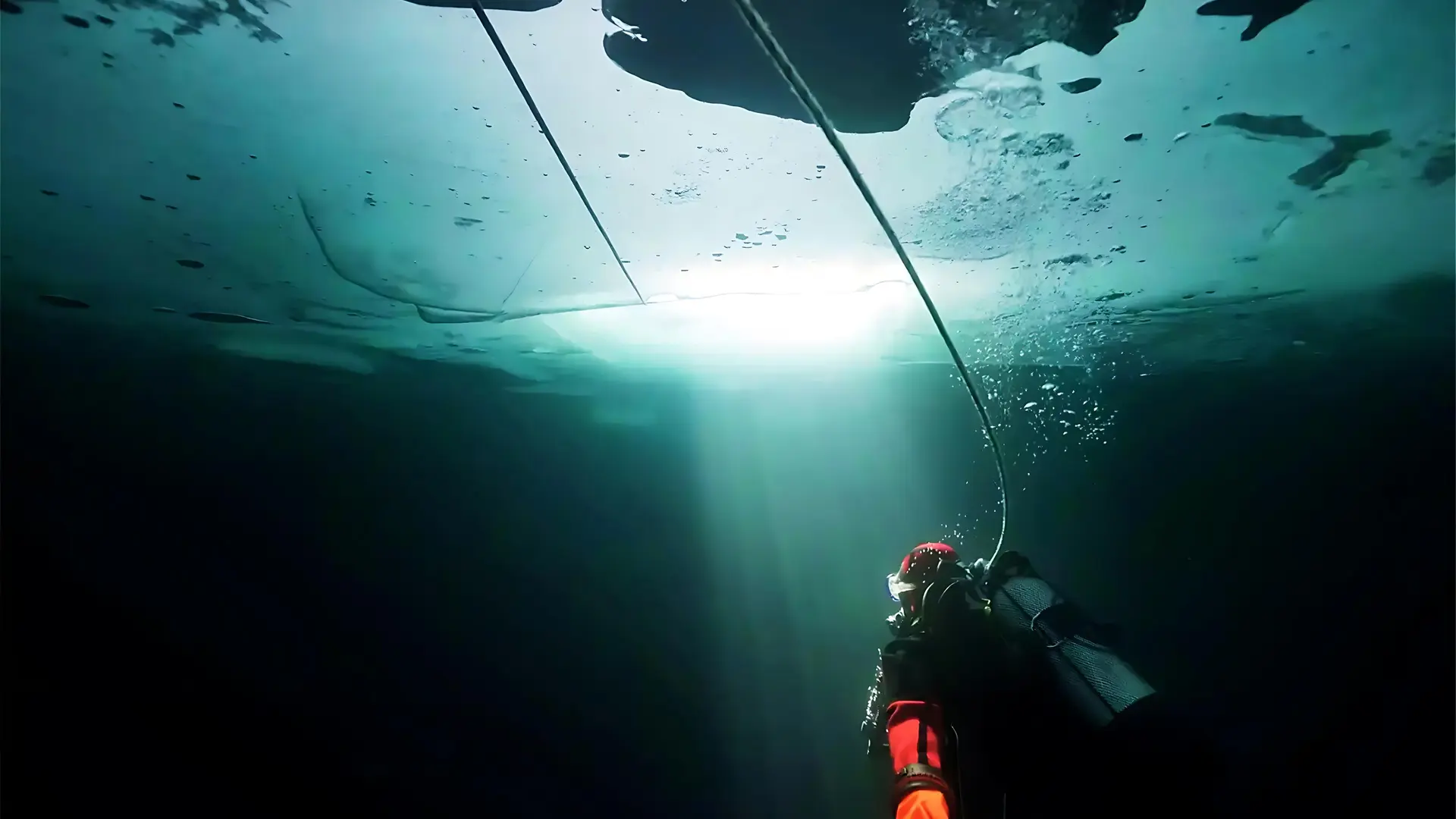 Expérience de plongée sous glace