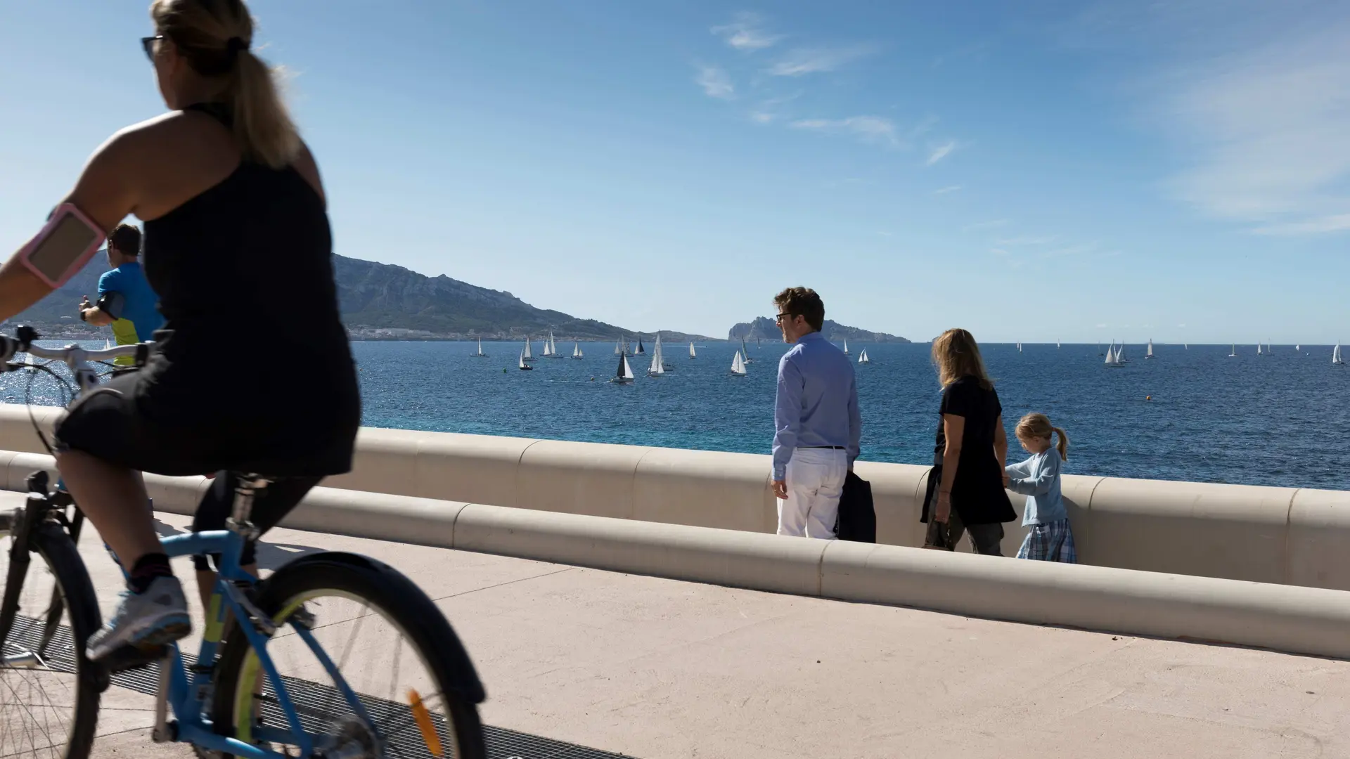 Corniche velo pietons