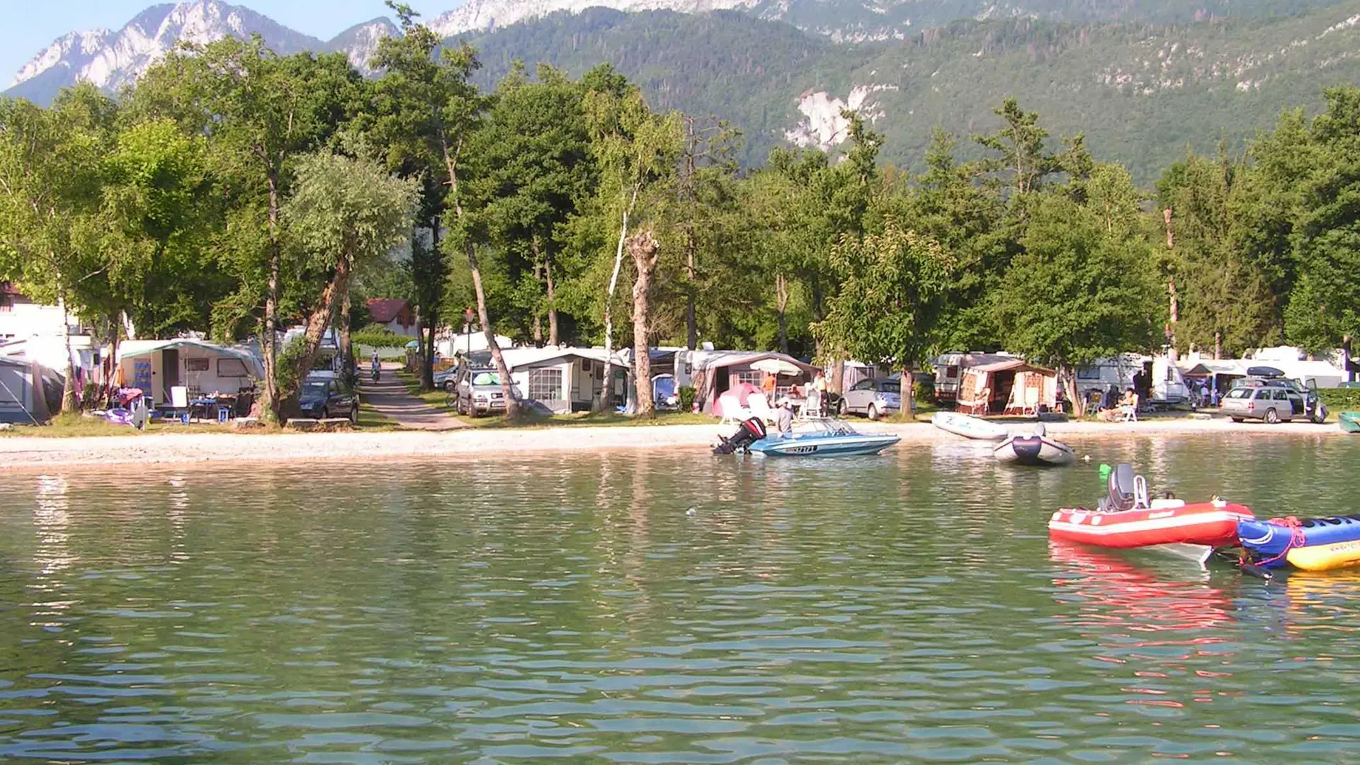 plage du bout du lac d'Annecy