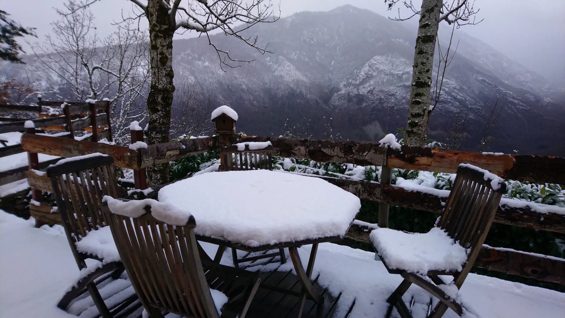 Terrasse sous la neige